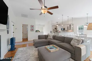 106 Wyndward Court, Emerald Isle, NC 28594 – photo 3: Open living space