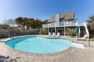 5423 Emerald Drive, Emerald Isle, NC 28594 – photo 6: 7-web-or-mls-1S3A2492