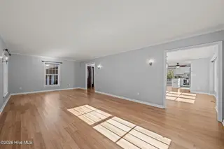 236 Shoreline Drive, New Bern, NC 28562 – photo 12: 35-web-or-mls-DSC_6316