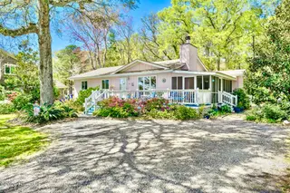 515 Shoreline Drive E, Sunset Beach, NC 28468 – photo 3: IMG_6913