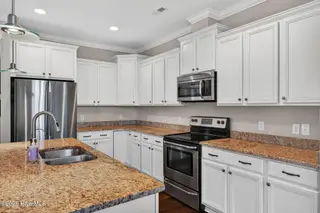 7104 Sevilleen Drive SW, Ocean Isle Beach, NC 28469 – photo 16: 7104SevilleenDriveSW-38