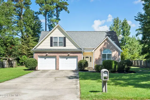 10192 N Olde Towne Wynd SE, Leland, NC 28451