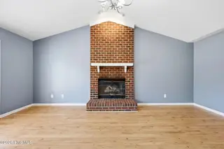 303 Plateau Drive, Greenville, NC 27858 – photo 9: 20-web-or-mls-IMG_2601_edit
