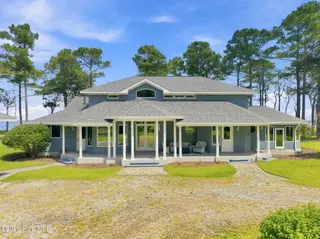 492 Sandy Point Drive, Beaufort, NC 28516 – photo 4: 1-web-or-mls-492 Sandy Point 001
