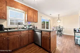 1216 Cross Creek Circle X6, Greenville, NC 27834 – photo 22: 28-web-or-mls-IMG_0032
