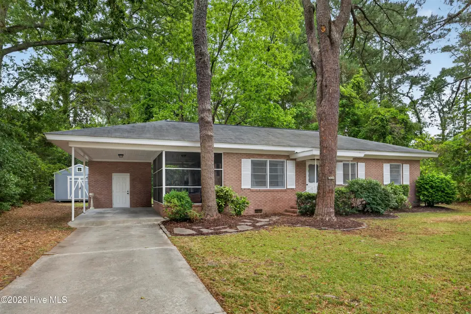 1005 Bonham Avenue, Wilmington, NC 28403 – photo 1 of 32