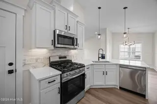 121 Lady O Drive A, Greenville, NC 27834 – photo 13: 26-web-or-mls-BLS_0063