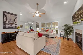 815 Pelican Drive, New Bern, NC 28560 – photo 12: Bright