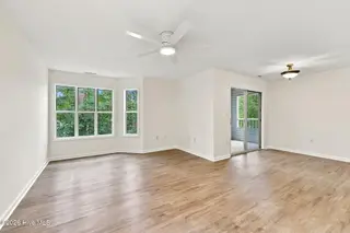 3320 Mulberry Lane G, Greenville, NC 27858 – photo 13: 18-web-or-mls-IMG_5760_edit