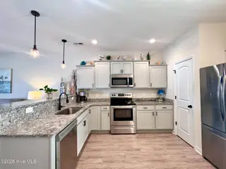 14 Catalina Circle, Swansboro, NC 28584 – photo 7: Kitchen