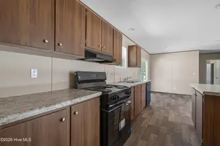 580 S Windward Drive SW, Supply, NC 28462 – photo 14: Kitchen