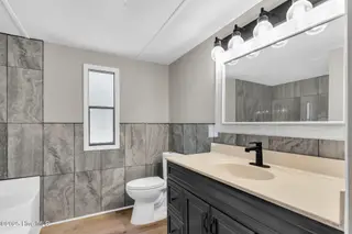 115 Grassy Meadow Drive, Richlands, NC 28574 — 3-bedroom manufactured home in Grassy Meadows, Richlands, NC, photo 16 of 33: 55_115 grassy mdws dr 00055
