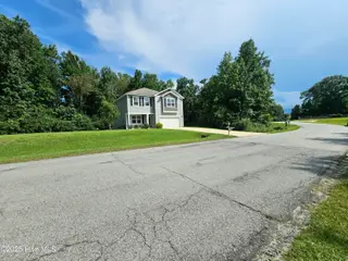 105 River Winding Road, Jacksonville, NC 28540 – photo 2: 20250730_160518