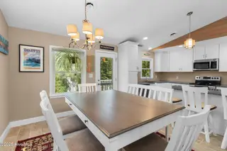 133 Doe Drive, Emerald Isle, NC 28594 – photo 15: Open dining area