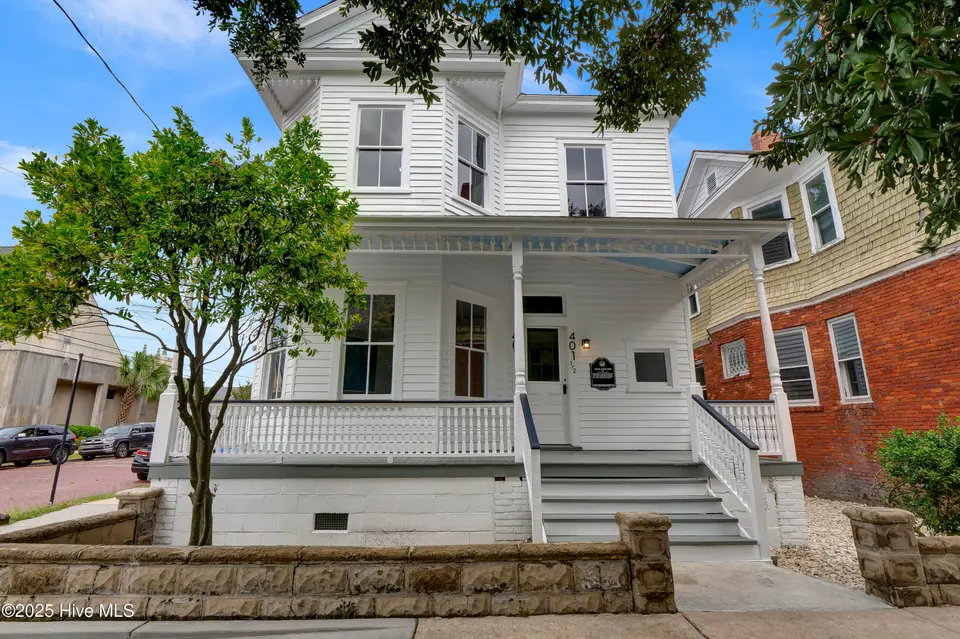 401 Dock Street, Wilmington, NC 28401 – photo 1 of 42: 002_p2388108_796