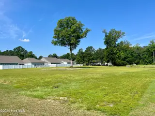 2013 Bogue Lane, New Bern, NC 28562 – photo 7: IMG_5272