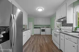 210 Glenburnie Drive, New Bern, NC 28560 – photo 16: 37-web-or-mls-DSC_4402