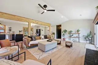 1706 Carolina Avenue, Newport, NC 28570 – photo 10: Living Room