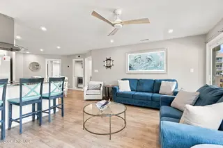9201 Coast Guard Road B102, Emerald Isle, NC 28594 – photo 13: living room