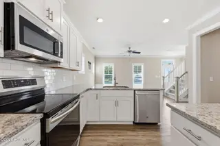 236 Leonda Drive, Beaufort, NC 28516 – photo 11: 26-web-or-mls-236 Leonda Dr 044