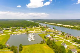 107 Tradewinds Road, Newport, NC 28570 – photo 14: 107 Tradewinds Rd