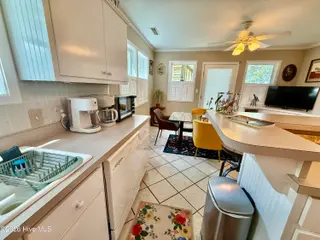 2807 Arendell Street, Morehead City, NC 28557 – photo 10: Kitchen