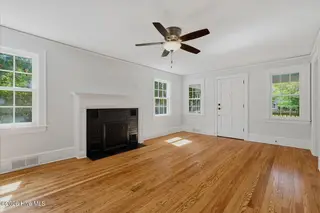 2307 Princess Place Drive, Wilmington, NC 28405 – photo 7: 08-IMG_2399