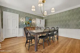 708 Forest Hills Drive, Wilmington, NC 28403 – photo 9: 011_img_0137_984