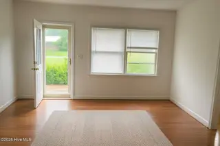 917 Jackson Store Road, Beulaville, NC 28518 — 3-bedroom home, Beulaville, NC, photo 2 of 10: main living room