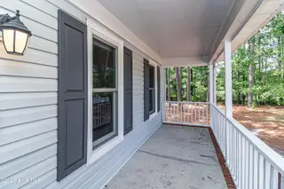 316 Jeannine Drive, Goldsboro, NC 27534 — 3-bedroom home in Kelliwood, Goldsboro, NC, photo 2 of 37: IMG_8203