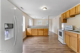 1319 Moore Street, Elizabeth City, NC 27909 – photo 21: 21-web-or-mls-moo-21