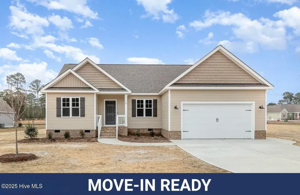 110 Chester Place, Pikeville, NC 27863 – photo 1 of 57: IMG_2941