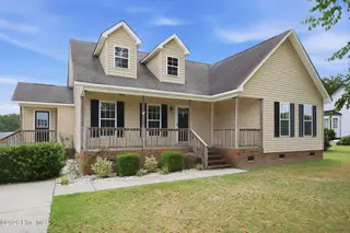 551 Eagles Nest Road, Grimesland, NC 27837 — 3-bedroom home in Eagles Nest, Grimesland, NC, photo 1 of 46: 2-web-or-mls-IMG_0005