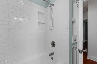 102 N 25th Street, Wilmington, NC 28405 — 2-bedroom home, Wilmington, NC, photo 13 of 35: Bathroom