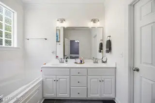 2752 Barefoot Lane, Winterville, NC 28590 – photo 15: 27-web-or-mls-BLS_0065_edit