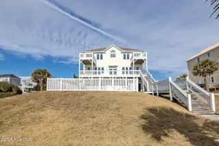 9711 Dolphin Ridge Road, Emerald Isle, NC 28594 – photo 3: 3-web-or-mls-_S3A8184