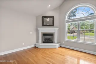 4422 Grey Oaks Court, Wilmington, NC 28412 – photo 7: 52_living room