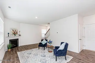 1226 Middlecrest Drive, Rocky Mount, NC 27804 – photo 12: 12-Living Room