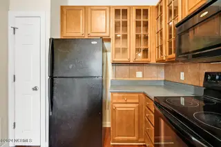 3802 River Front Place Unit 204, Wilmington, NC 28412 – photo 19: 3802RiverFrontPlace204-18
