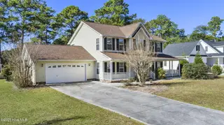 438 Star Hill Drive, Cape Carteret, NC 28584 – photo 4: 4-web-or-mls-438-Star-Hill-Dr-Nov-2025-0