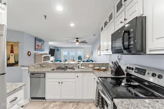 790 New River Inlet Road Unit 301b, North Topsail Beach, NC 28460 — 2-bedroom condo in Villa Capriani, North Topsail Beach, NC, photo 13 of 31: 790newriverinletrd_00015