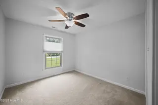 708 Plantation Drive, New Bern, NC 28562 – photo 21: 27-web-or-mls-0C0A0737