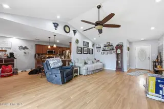 158 Quinn Hill Road, Newport, NC 28570 – photo 11: 30-web-or-mls-158 Quinn Hill 039