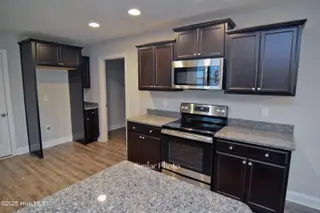 419 Montgomery Drive, Jacksonville, NC 28546 – photo 11: DSC_0023-4
