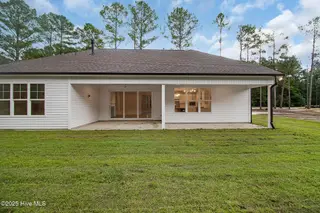 118 Antebellum Drive, Havelock, NC 28532 – photo 20: Similar Construction Back Porch