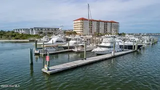 100 Olde Towne Yacht Club Road B19, Beaufort, NC 28516 – photo 2: 20250219163637512141000000-o