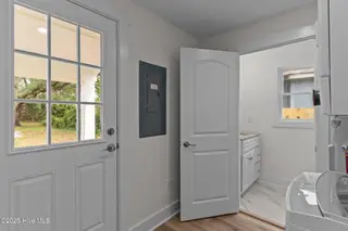 822 N Lord Street, Southport, NC 28461 – photo 15: 18-web-or-mls-BTS09688
