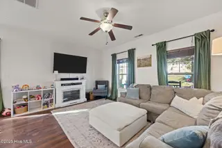 321 Jasmine Lane, Jacksonville, NC 28546 – photo 6: 24-web-or-mls-_RAD4496