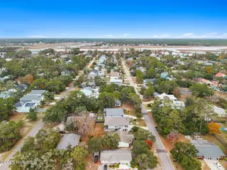 205 NE 59th Street, Oak Island, NC 28465 – photo 4: 66-web-or-mls-Cammediallc.com (13 of 68)