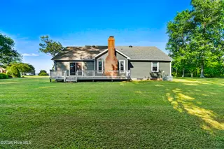 115 Bayshore Drive, Elizabeth City, NC 27909 — 3-bedroom home in Brickhouse Point, Elizabeth City, NC, photo 14 of 45: 20_dsc00030